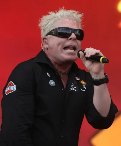 dexter holland cantante de the offspring